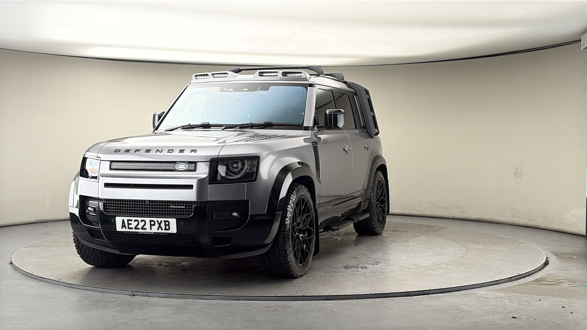 More views of Land Rover Defender 110