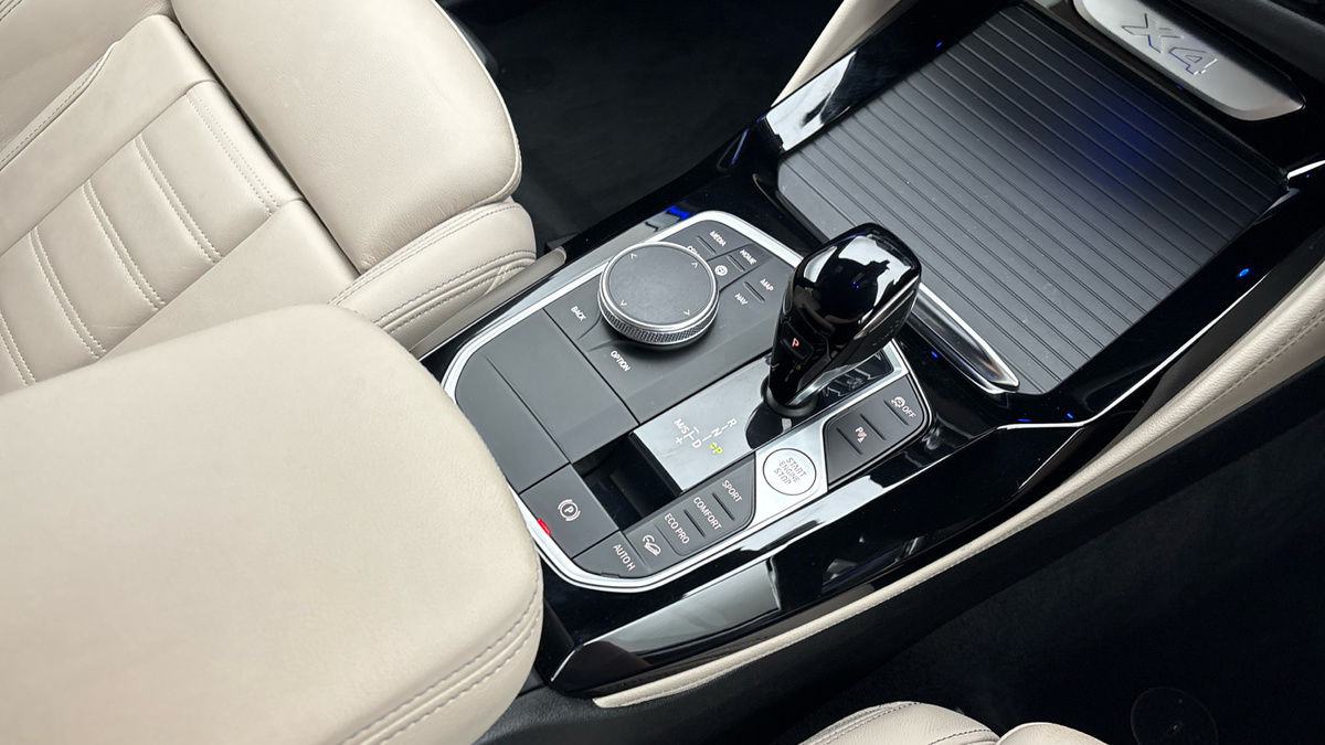 More views of BMW X4