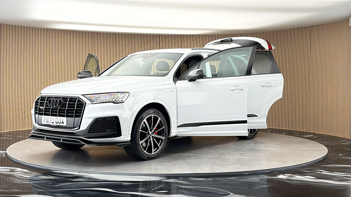 More views of Audi Q7