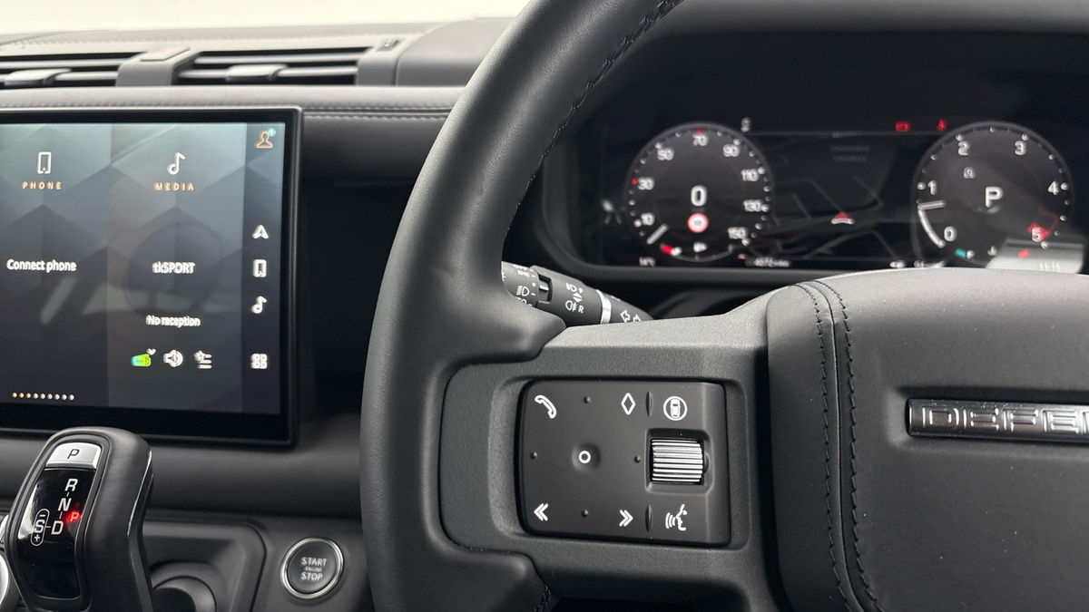 Land Rover Defender 110 Urban Image 13