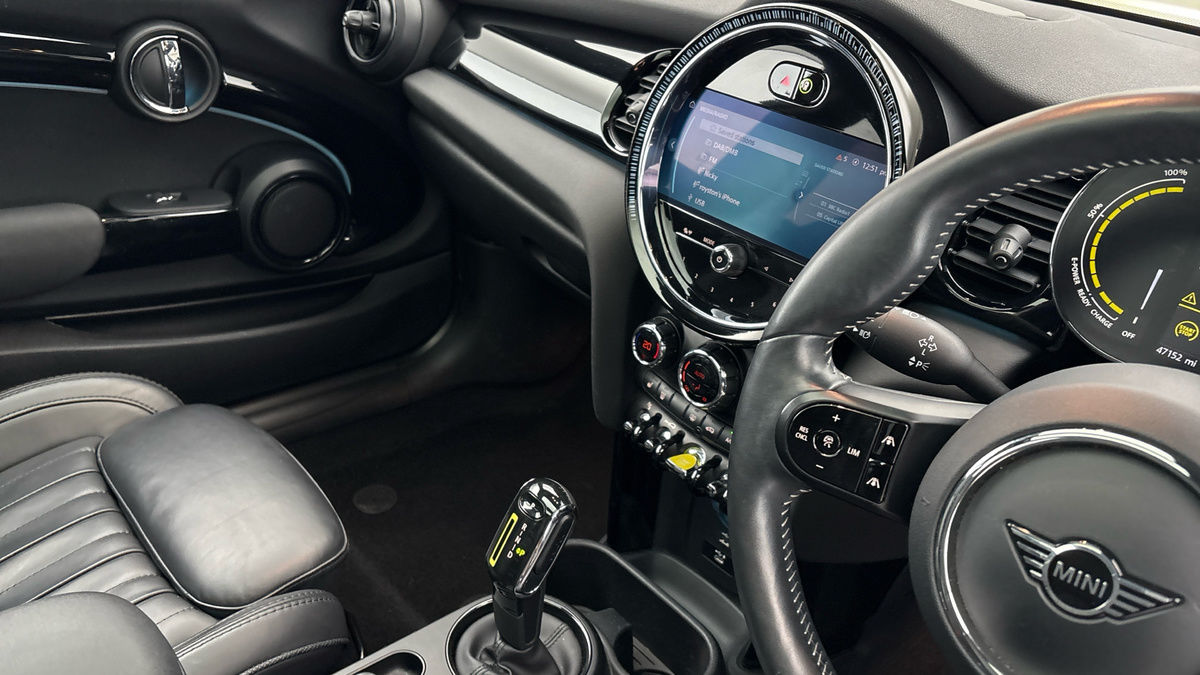 MINI Electric Hatch Image 18