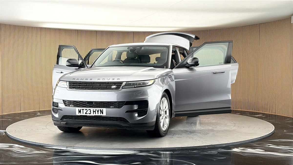 More views of Land Rover Range Rover Sport
