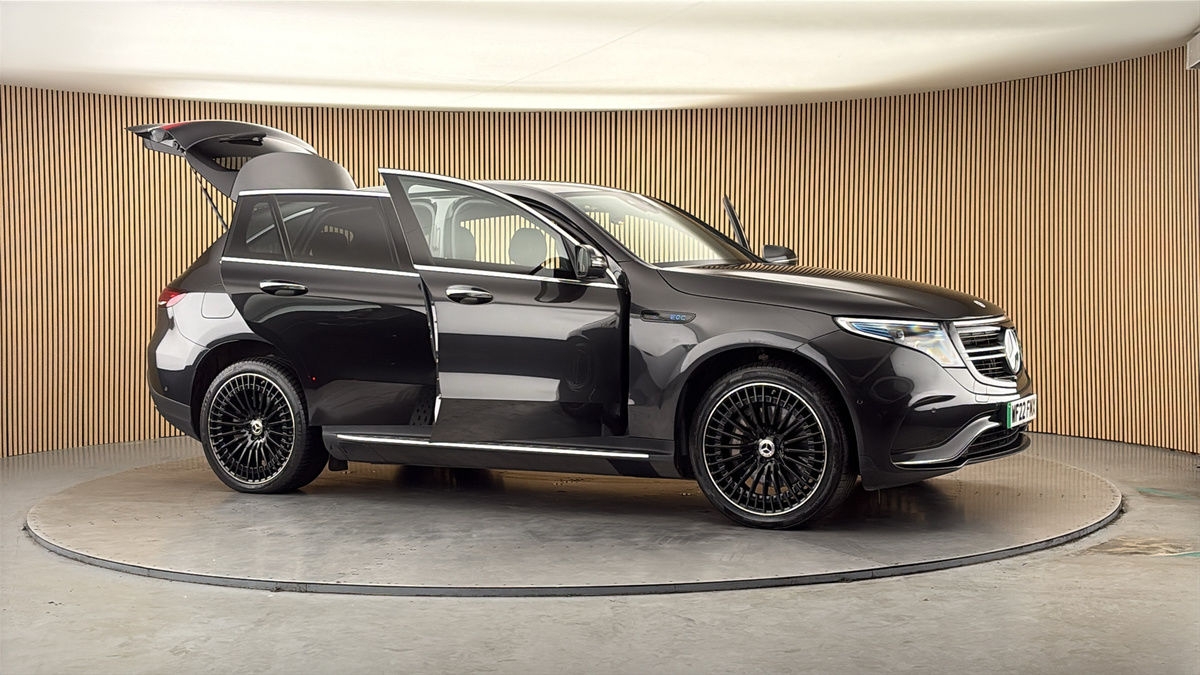 More views of Mercedes-Benz EQC