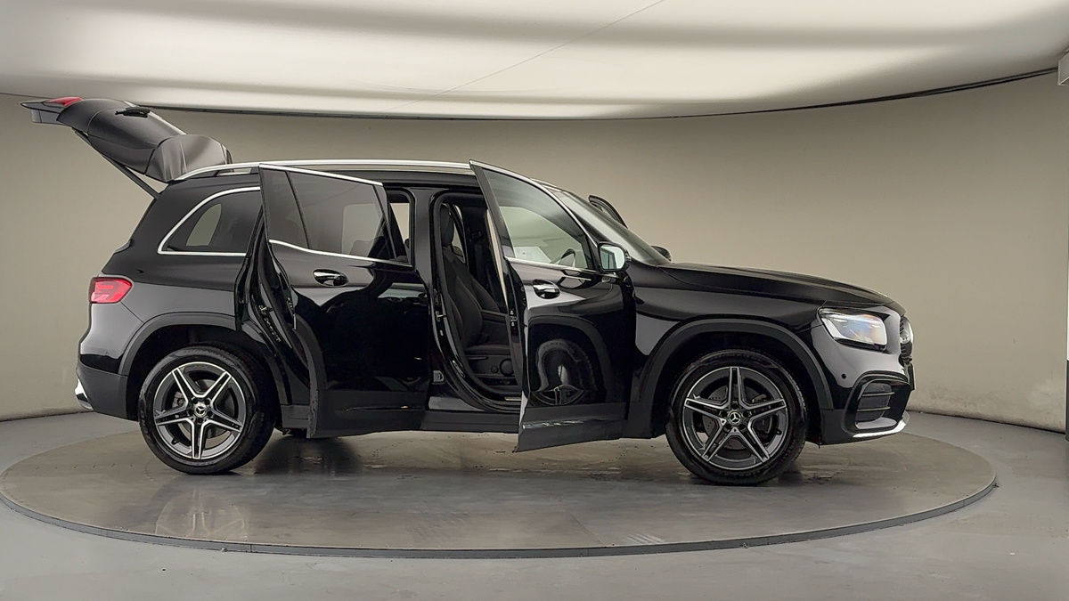 More views of Mercedes-Benz GLB