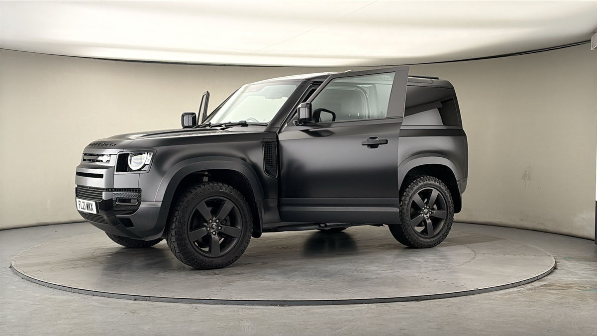 More views of Land Rover Defender 90
