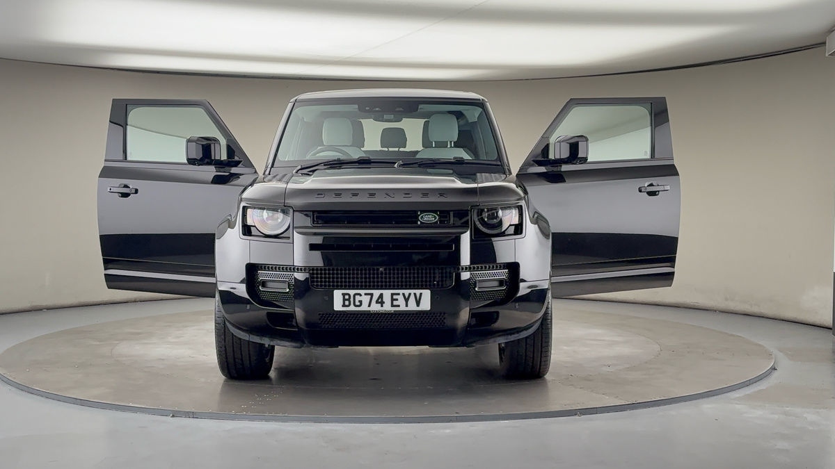 More views of Land Rover Defender 90