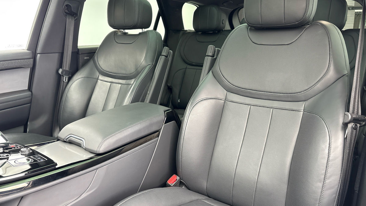 Land Rover Range Rover Sport Image 7