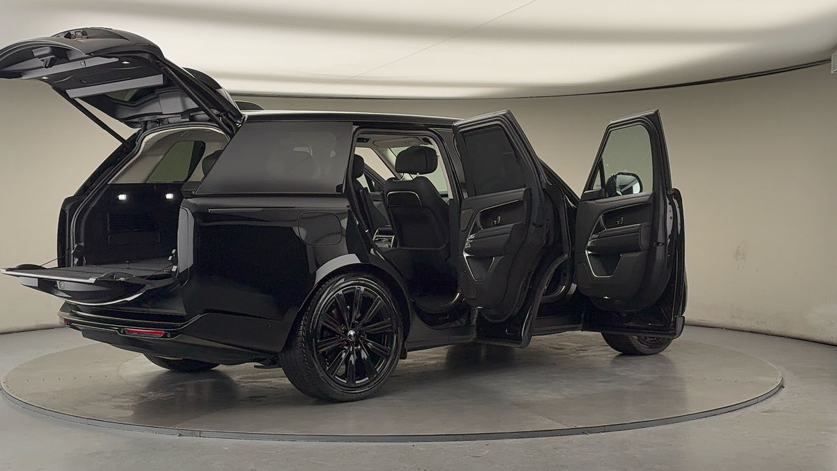 More views of Land Rover Range Rover