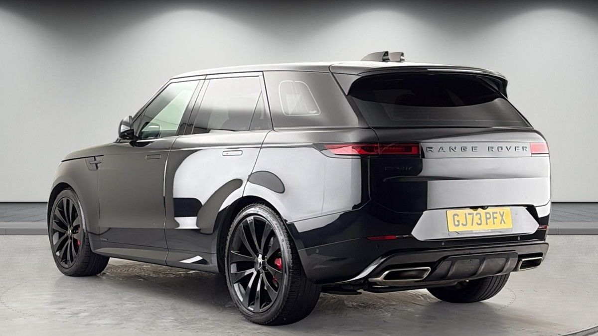 Land Rover Range Rover Sport Image 2