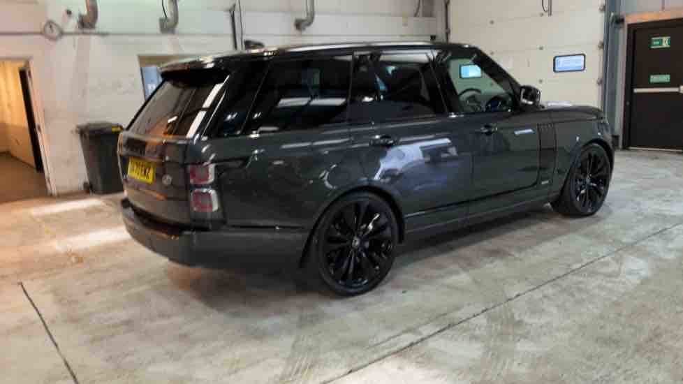 More views of Land Rover Range Rover