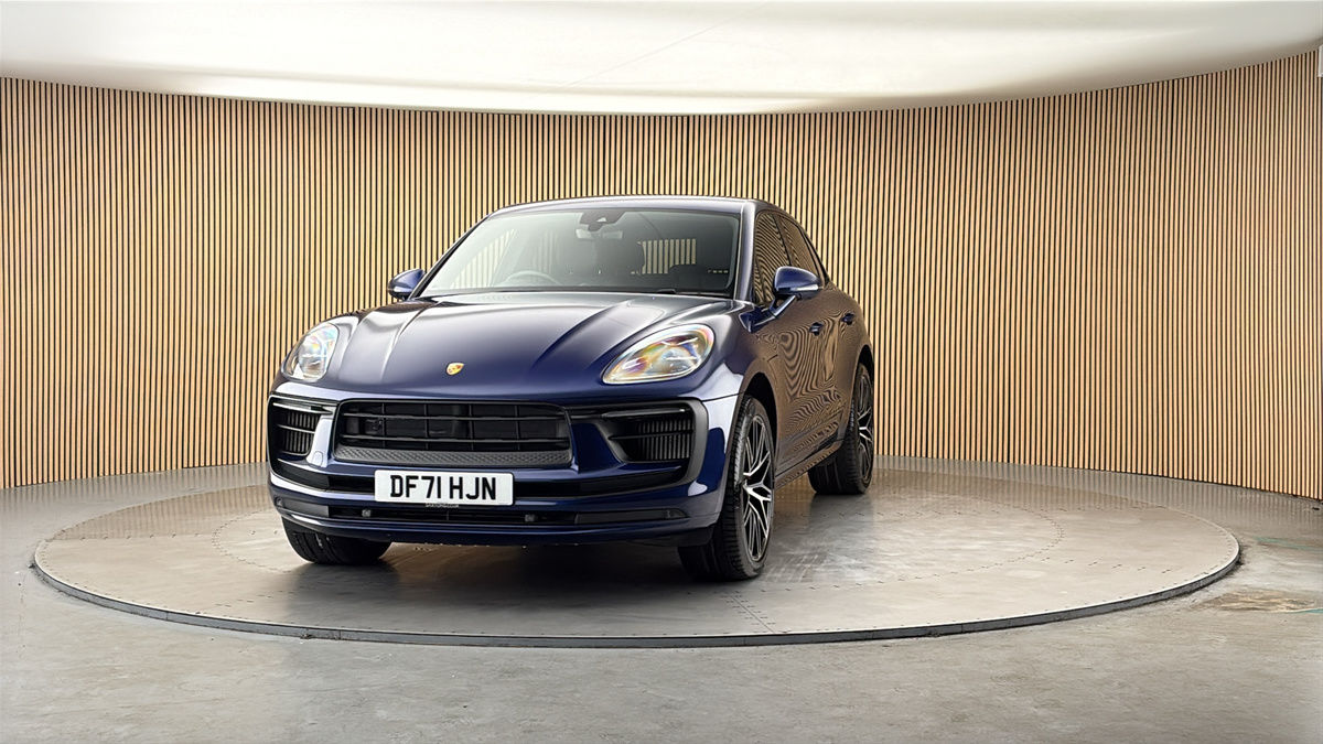 More views of Porsche Macan