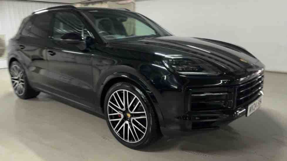 More views of Porsche Cayenne