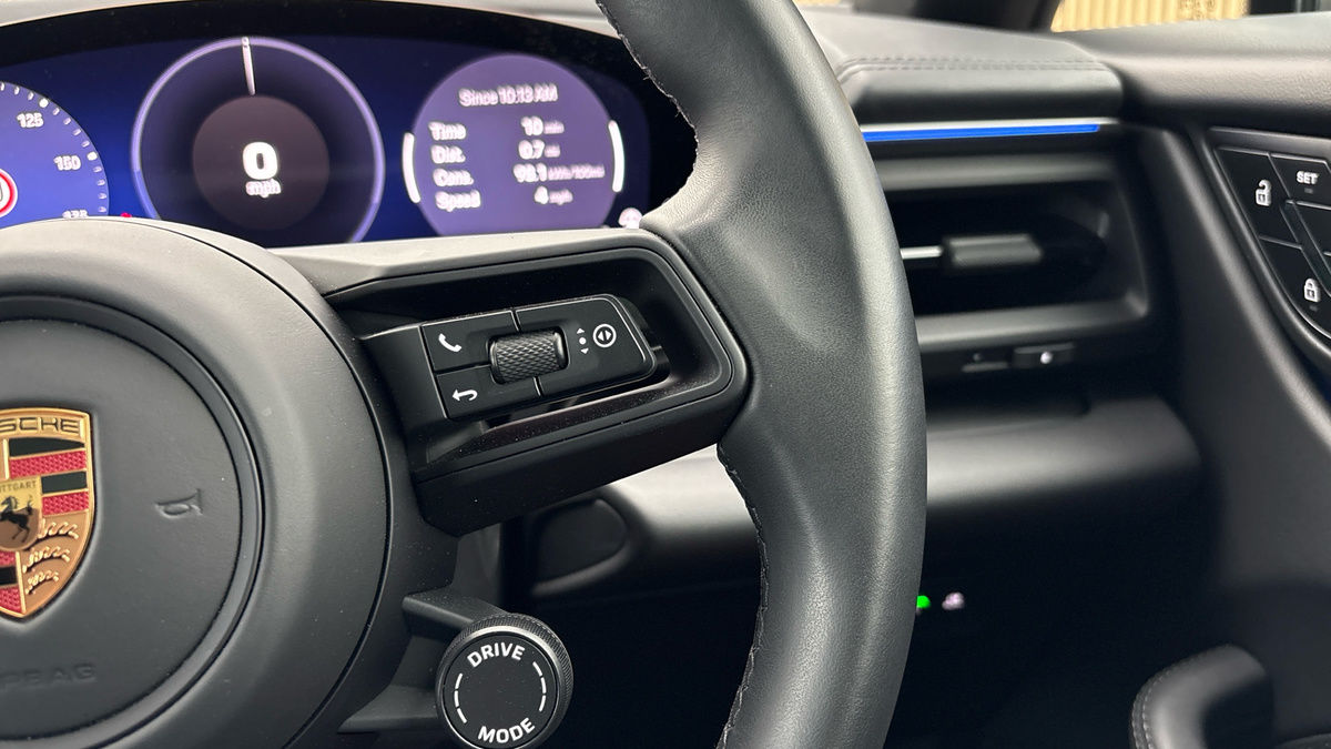 Porsche Macan Image 14