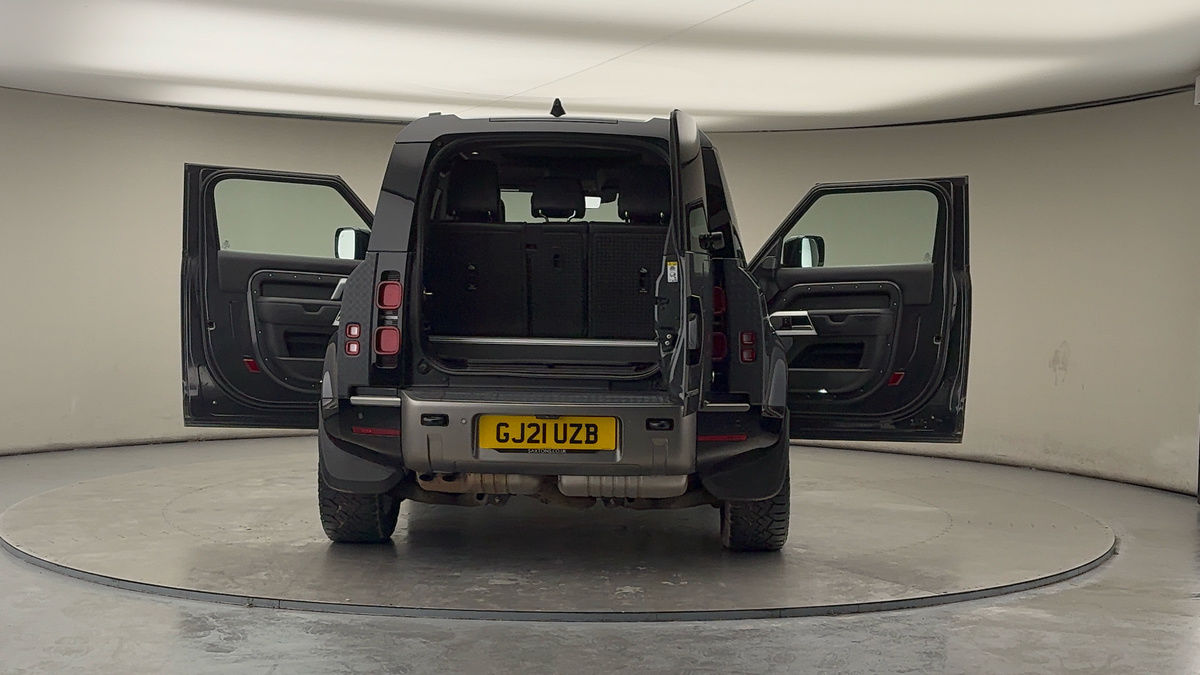 More views of Land Rover Defender 90