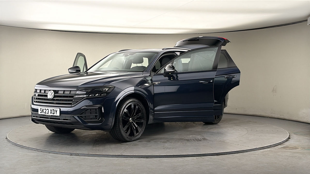 More views of Volkswagen Touareg