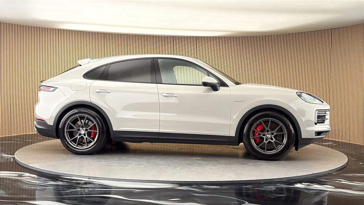 More views of Porsche Cayenne