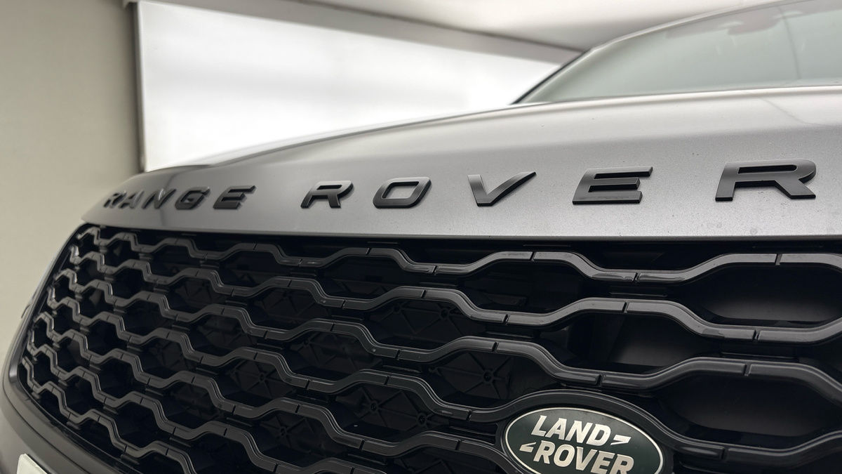 Land Rover Range Rover Velar Image 24