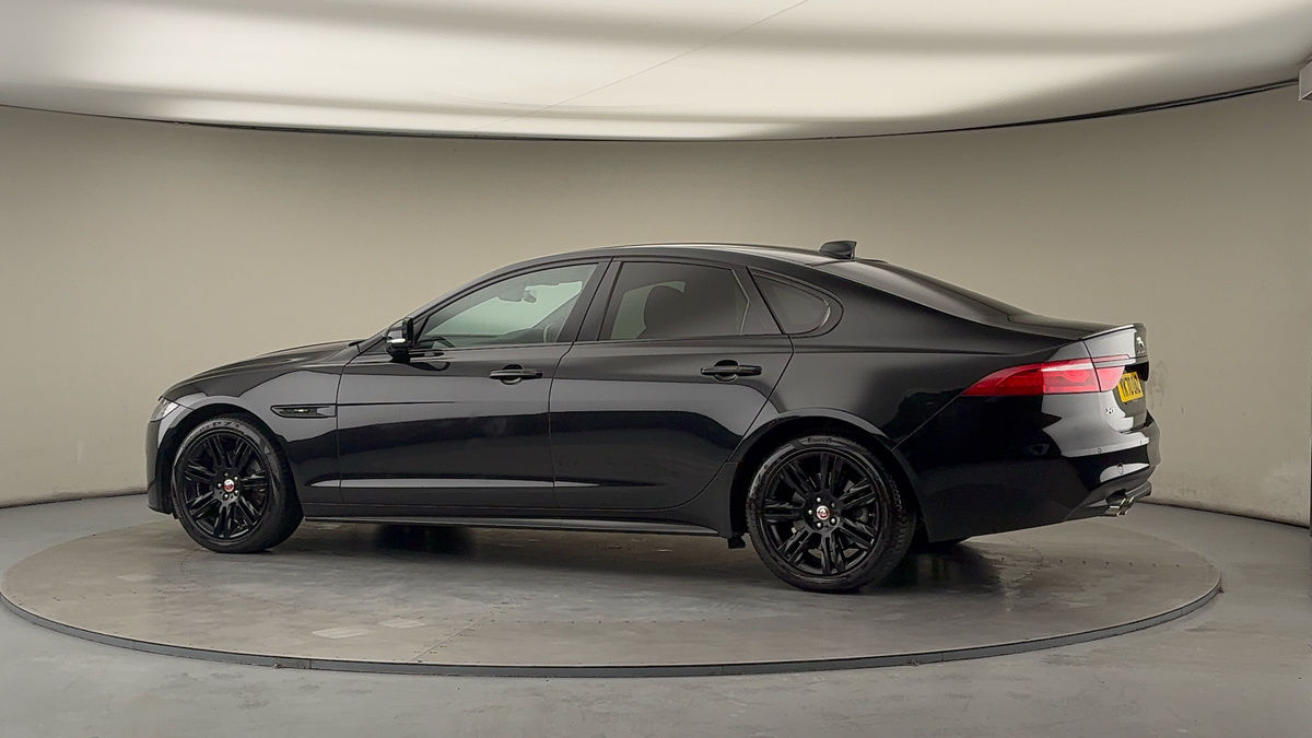 More views of Jaguar XF