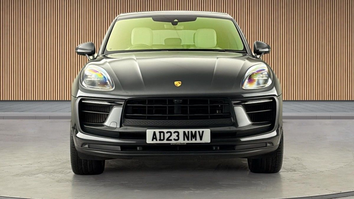 Porsche Macan Image 3