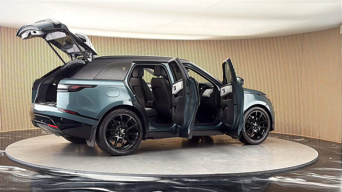 More views of Land Rover Range Rover Velar