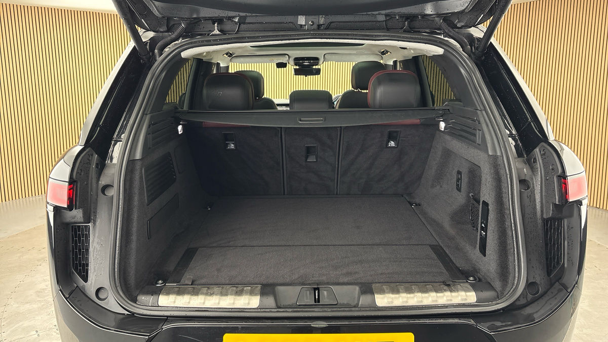 Land Rover Range Rover Sport Image 11