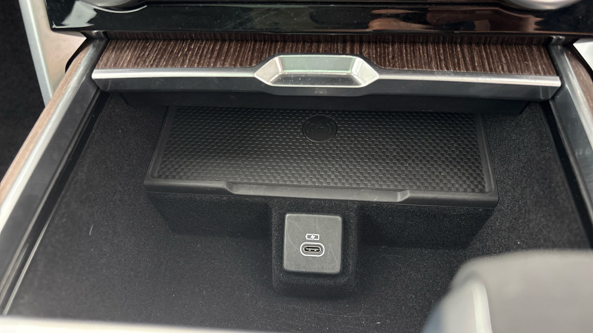 Land Rover Range Rover Image 33