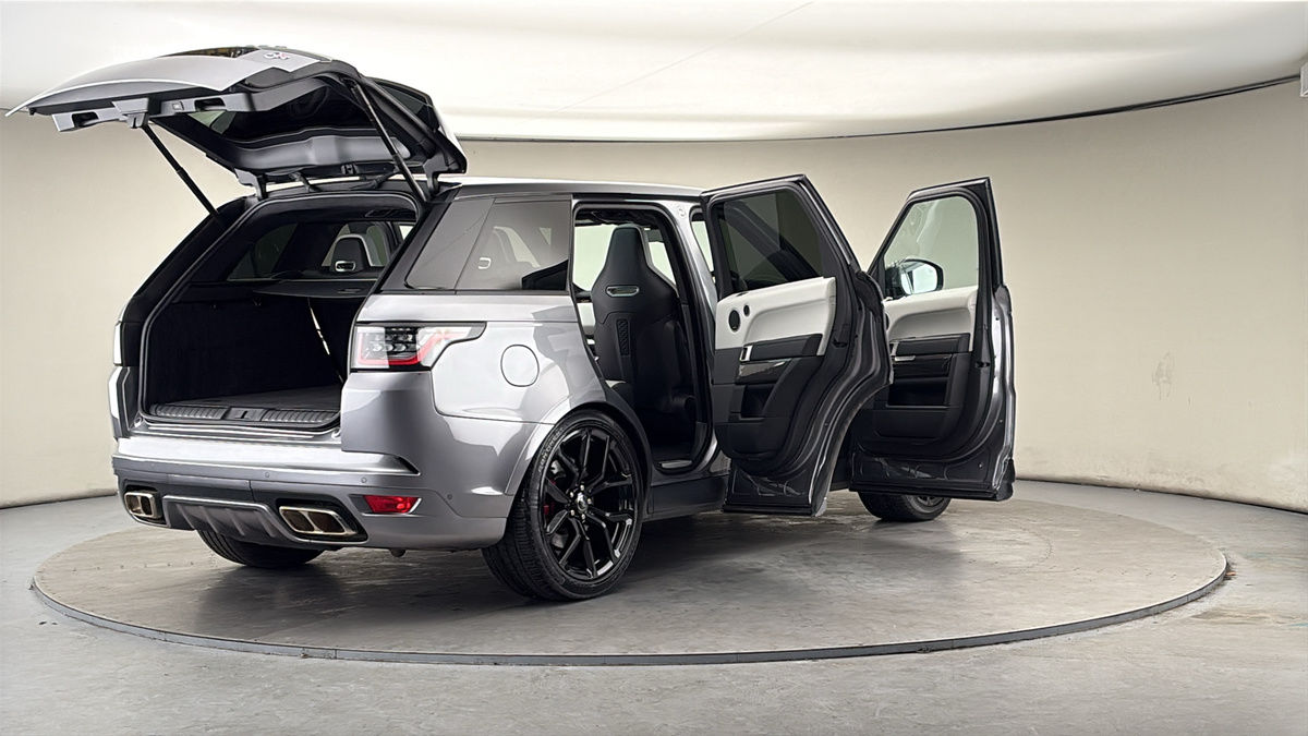 More views of Land Rover Range Rover Sport