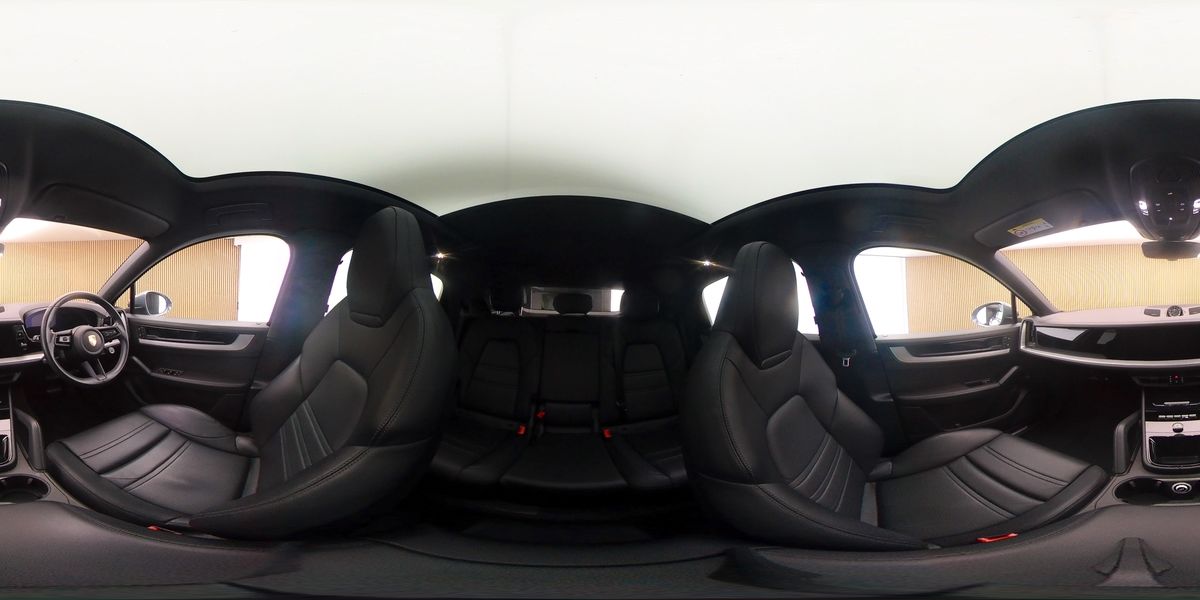 More views of Porsche Cayenne
