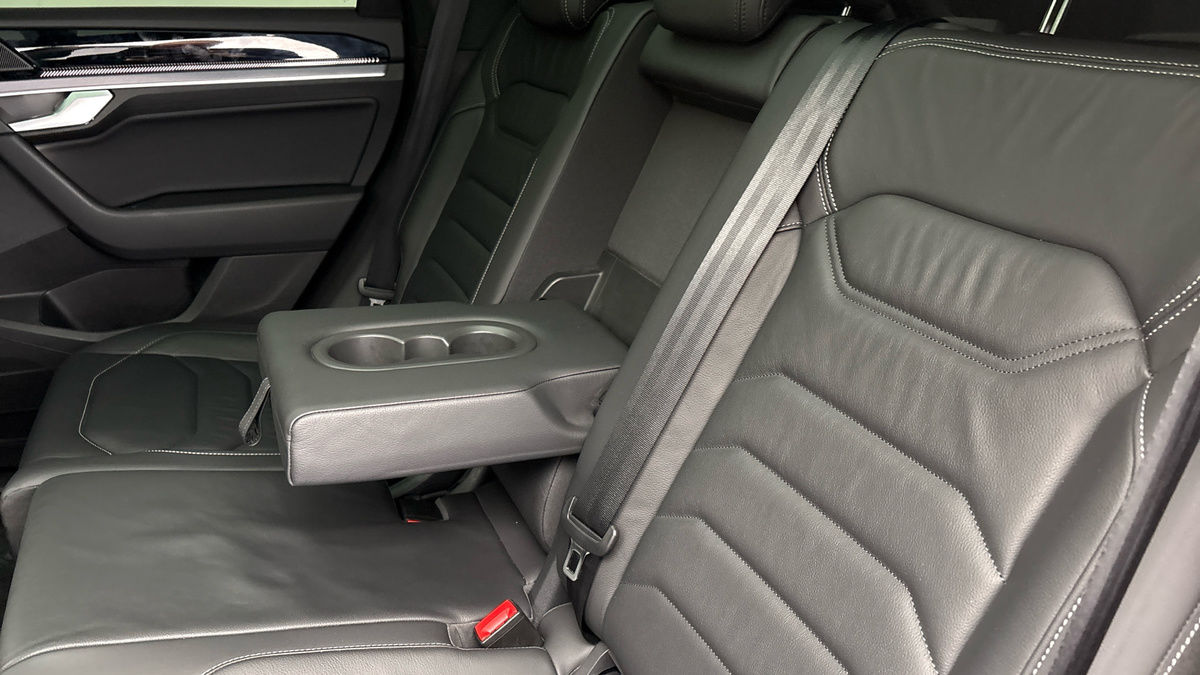 Volkswagen Touareg Image 9