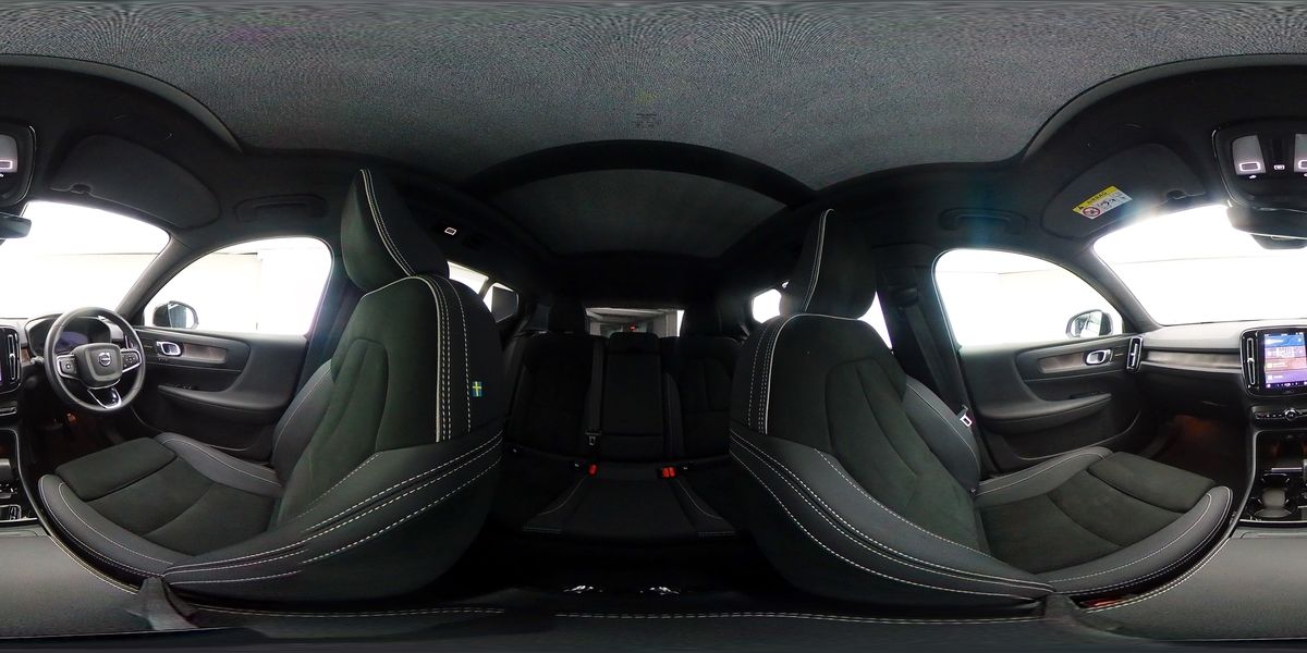 More views of Volvo XC40