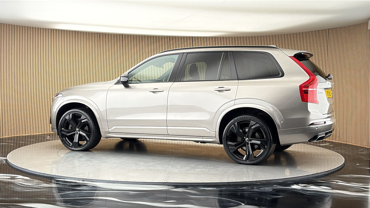 More views of Volvo XC90