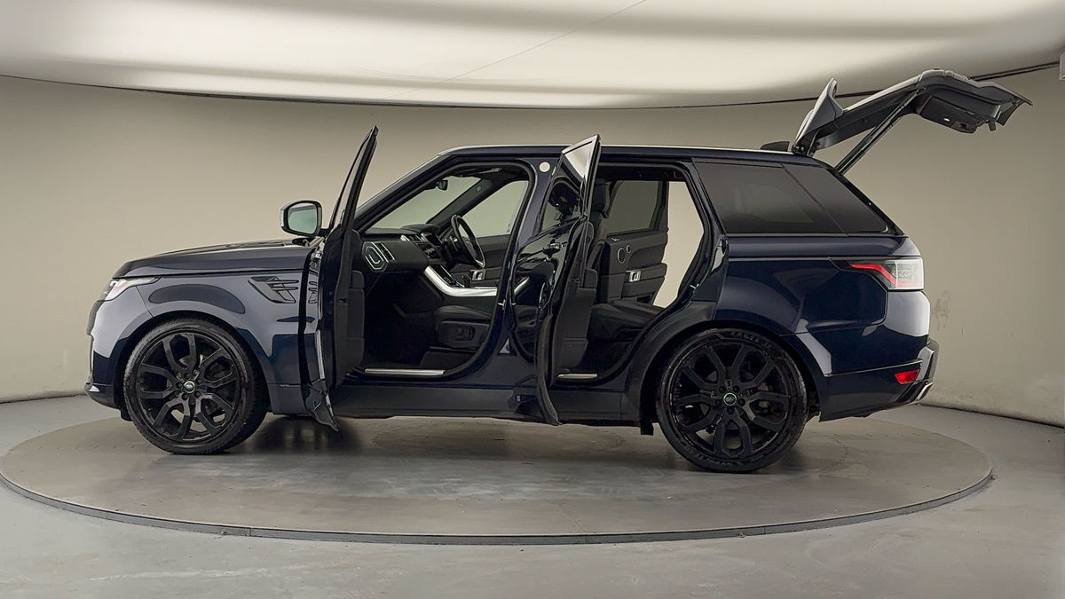 More views of Land Rover Range Rover Sport