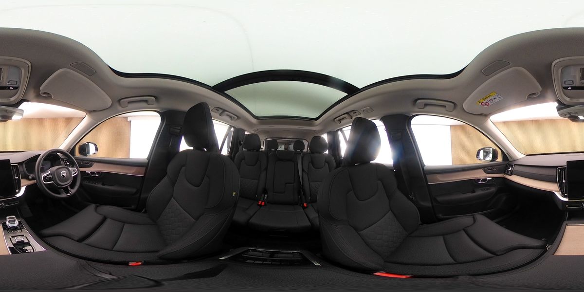 More views of Volvo XC90