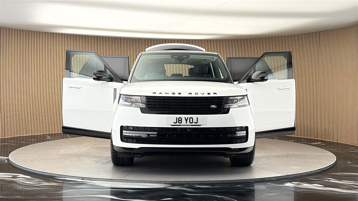 More views of Land Rover Range Rover