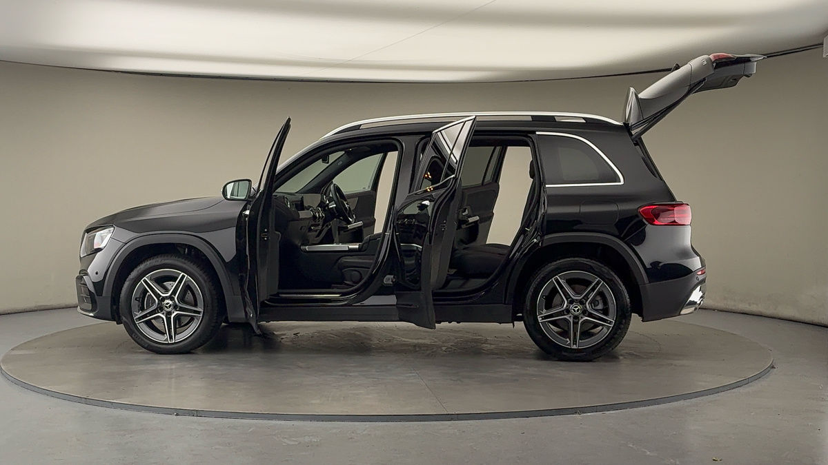 More views of Mercedes-Benz GLB