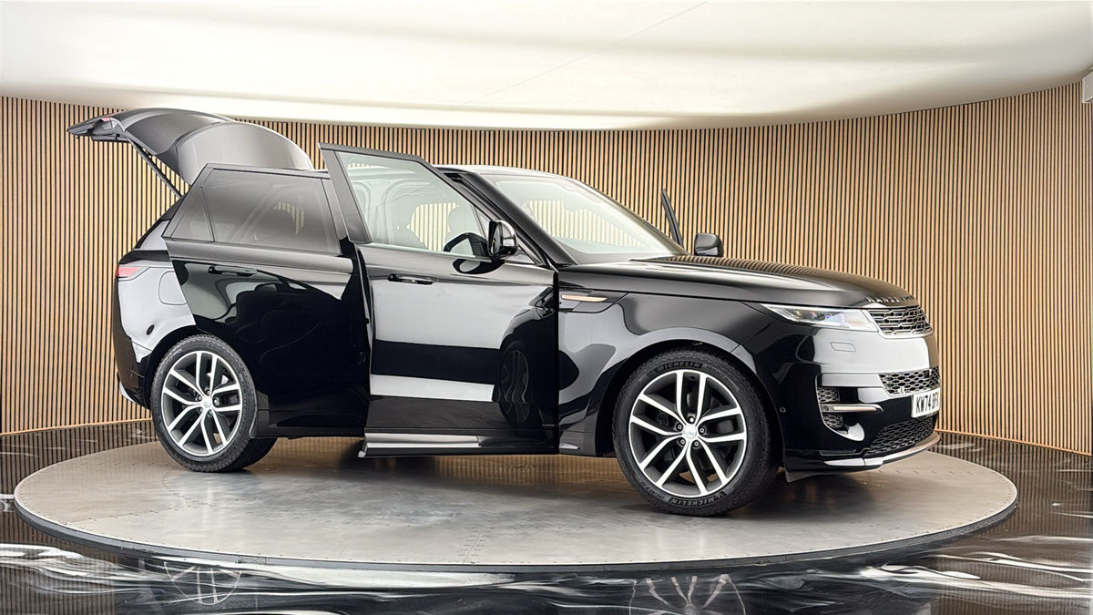 More views of Land Rover Range Rover Sport