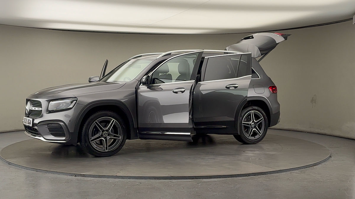 More views of Mercedes-Benz GLB