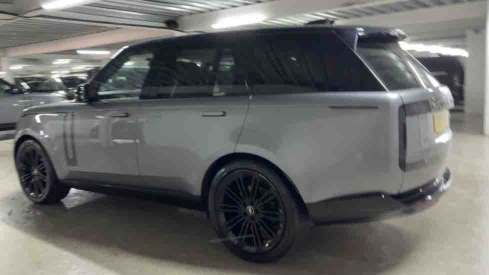 More views of Land Rover Range Rover