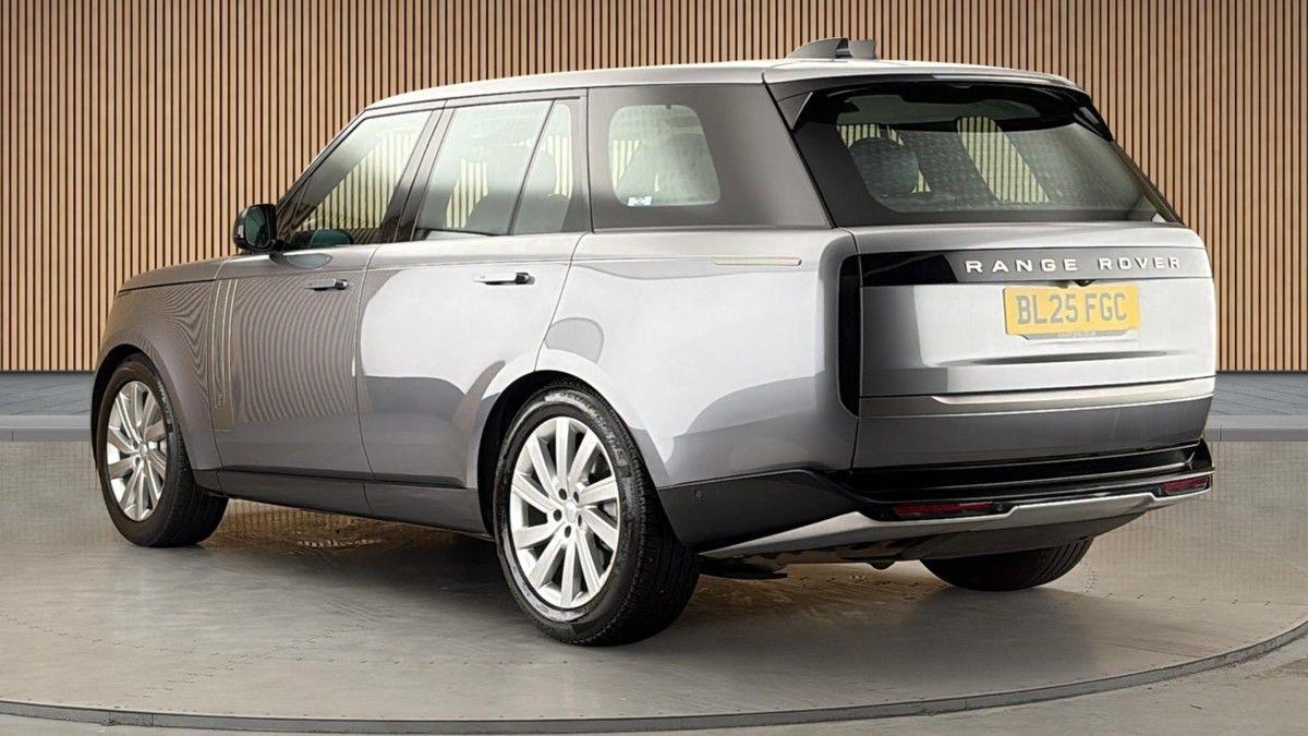 Land Rover Range Rover Image 2