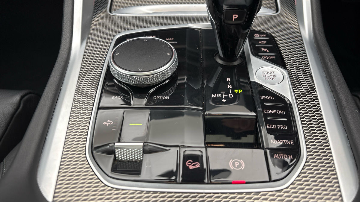 BMW X6 Image 27