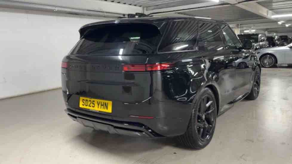 More views of Land Rover Range Rover Sport