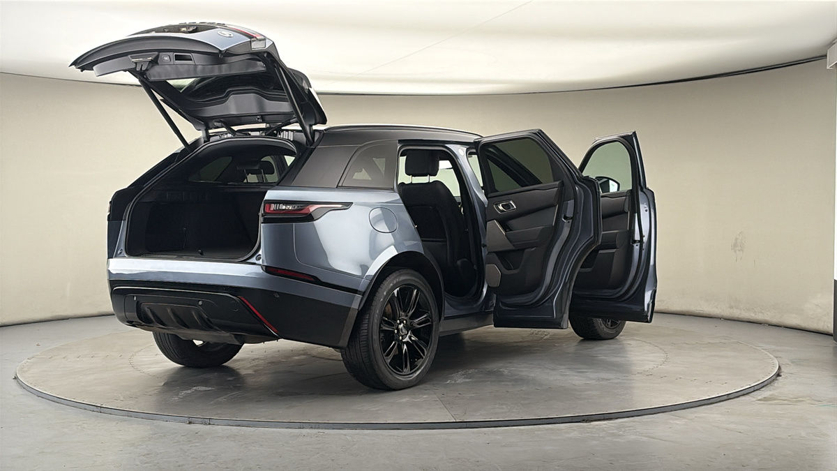 More views of Land Rover Range Rover Velar