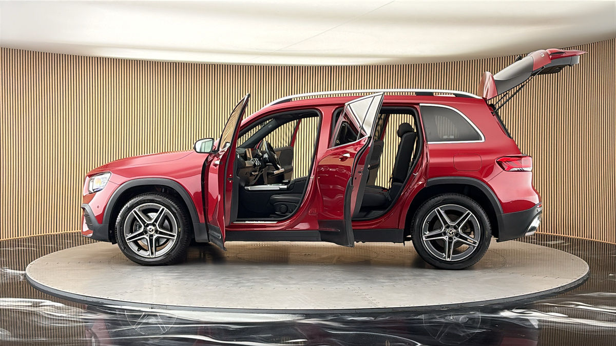 More views of Mercedes-Benz GLB