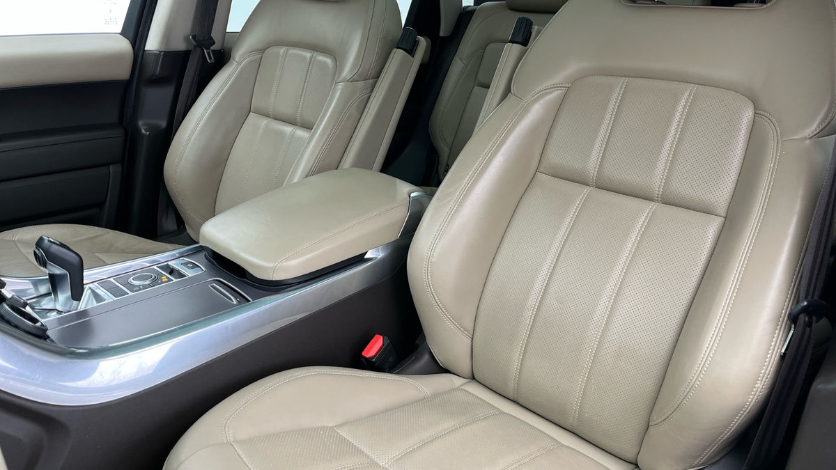 Land Rover Range Rover Sport Image 7