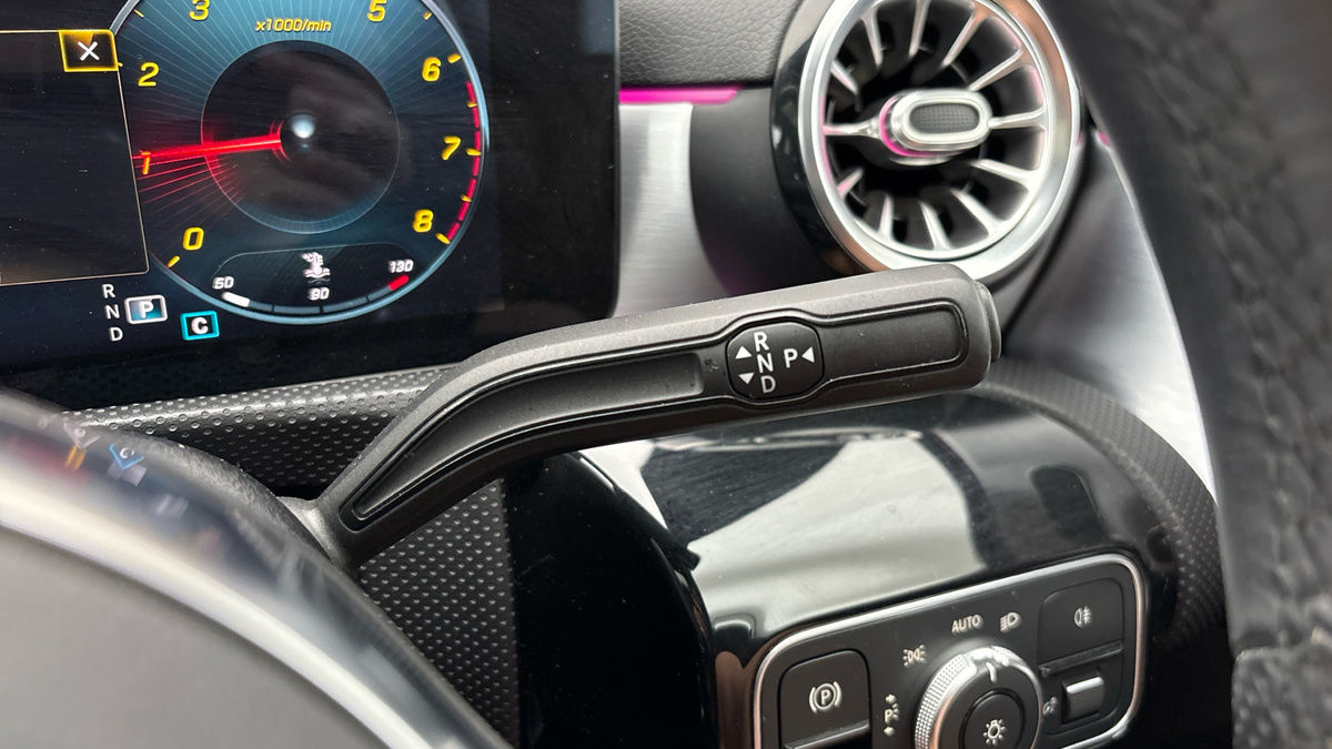 Mercedes-Benz CLA Image 28