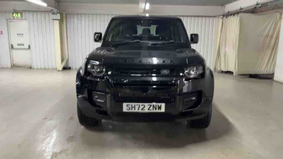 More views of Land Rover Defender 90