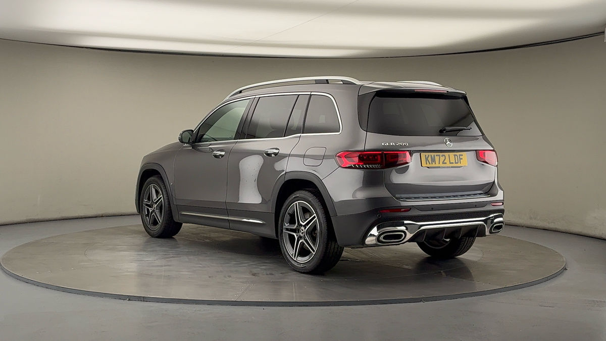 Mercedes-Benz GLB Image 2