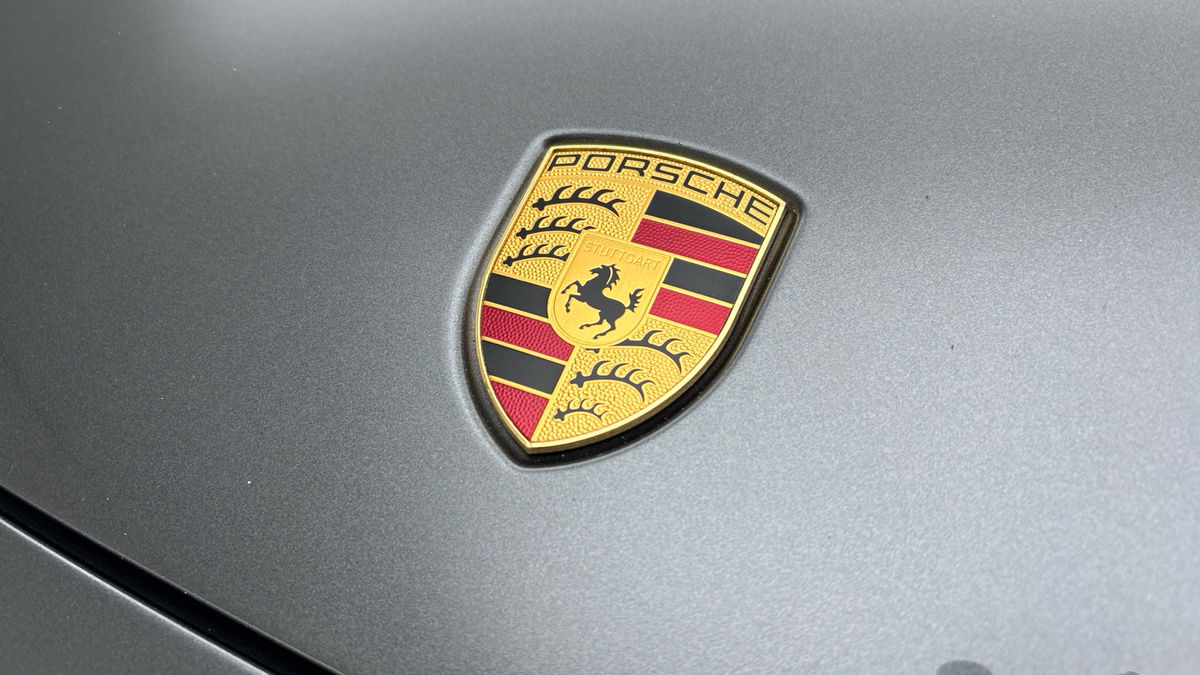 Porsche Cayenne Image 24