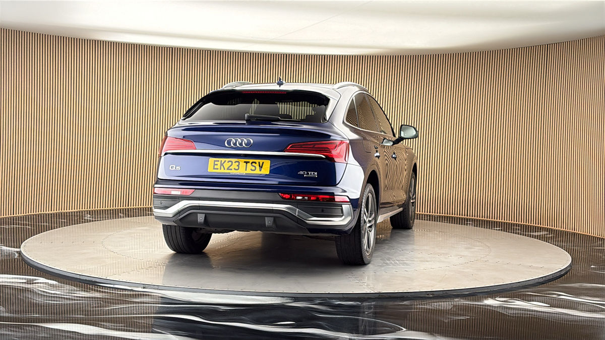 More views of Audi Q5