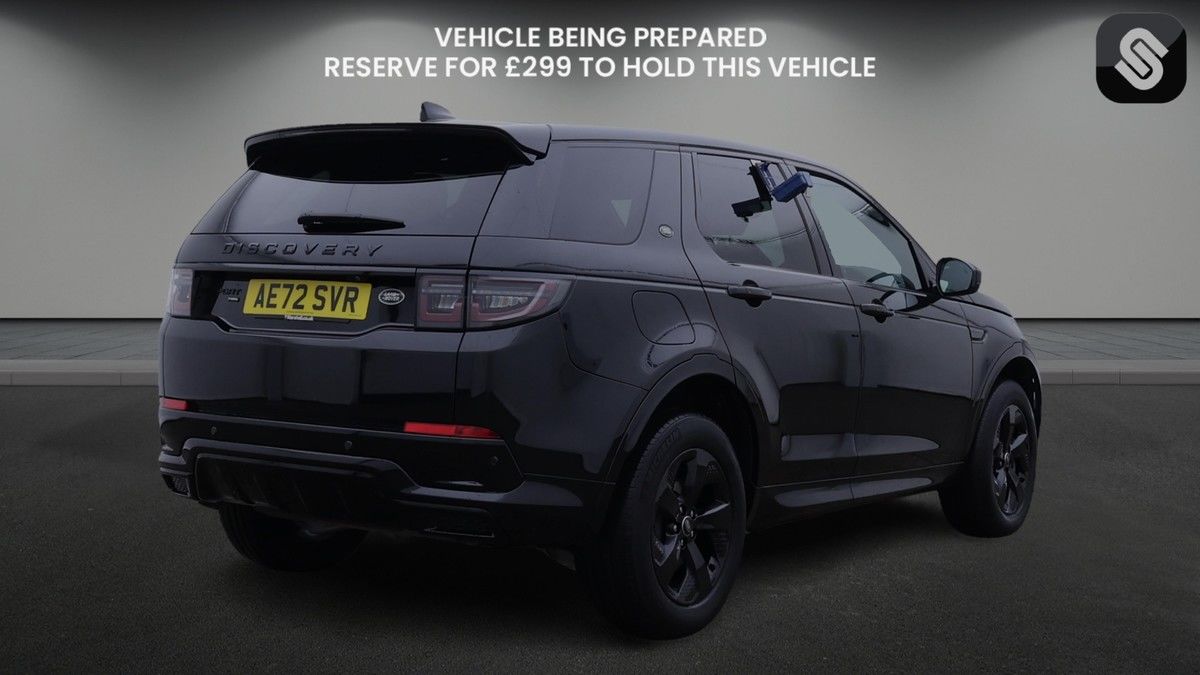 Land Rover Discovery Sport Image 4